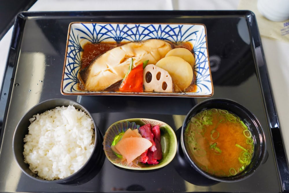 ANA新型ビジネスクラスTHE Room搭乗記・ニの膳