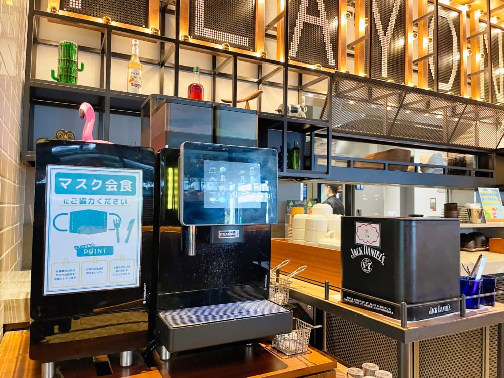 モクシー大阪新梅田宿泊記・マリオットボンヴォイ会員特典・フリードリンク