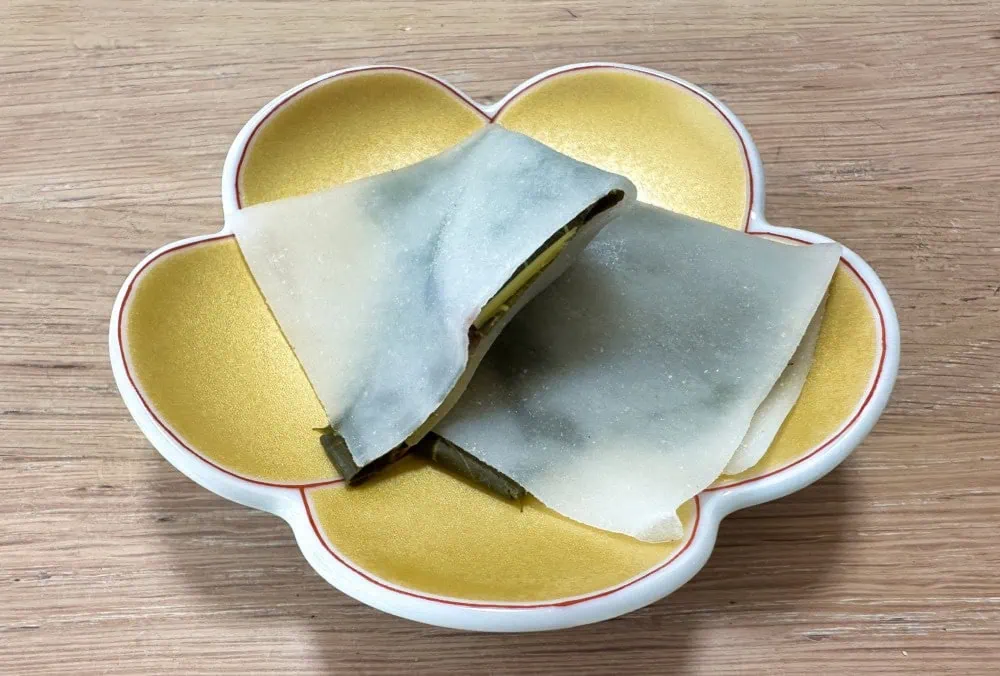 Cut Sakura Yatsuhashi