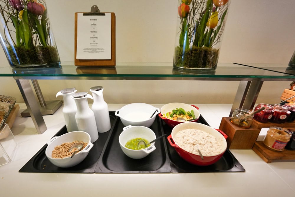 フランクフルト国際空港ルフトハンザセネターラウンジB訪問記・朝食メニュー2