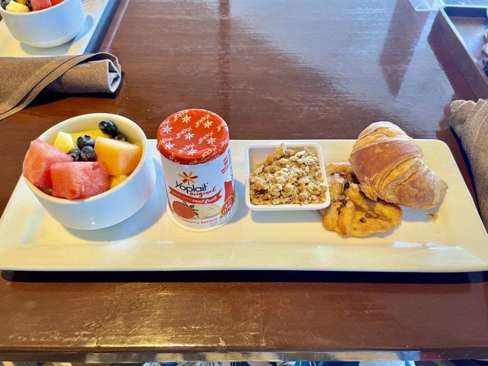 モアナサーフライダー宿泊記・朝食