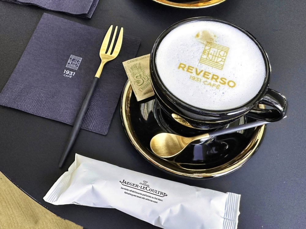REVERSO 1931 Caféのカフェラテ