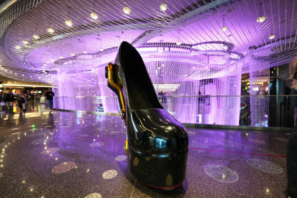 ザ・コスモポリタンラスベガス・巨大ハイヒール