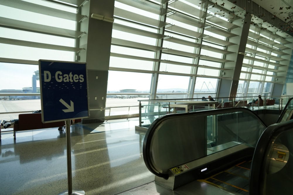 ユナイテッド航空搭乗記・ラスベガス発サンフランシスコ行き・コンコースDへ