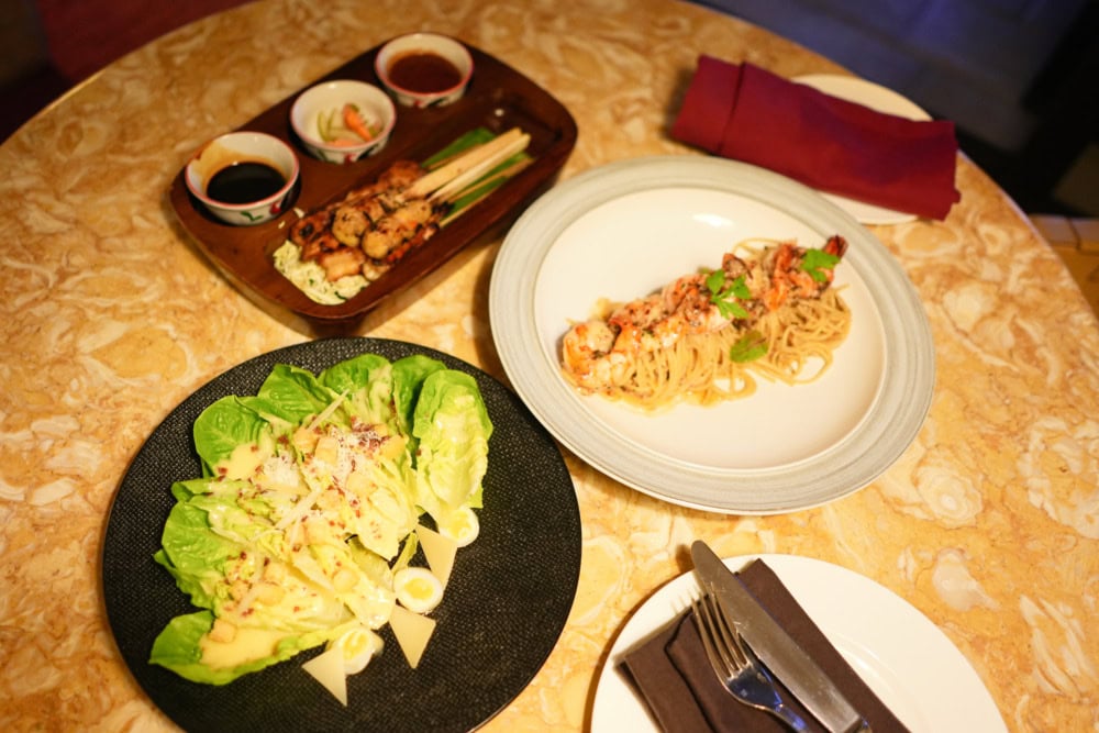 リッツカールトンバリ宿泊記・ビーチグリルでオーダーした料理2
