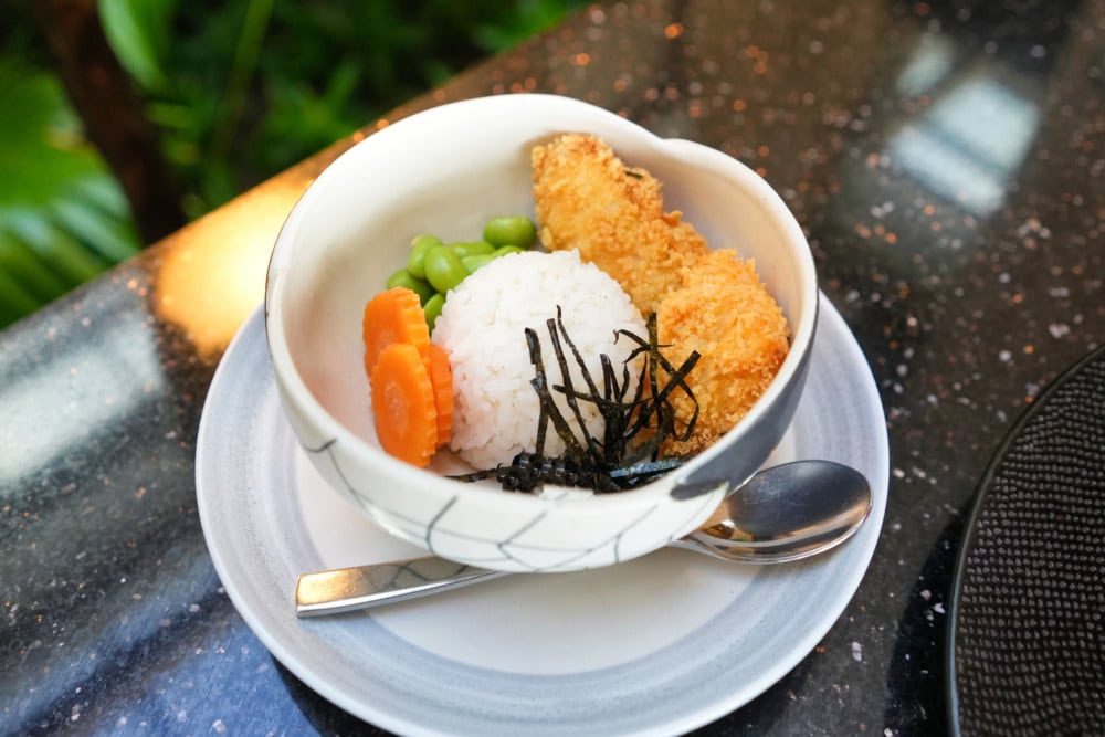 リッツカールトン・バリ宿泊記・レストランBejanaでのカツ丼サービス