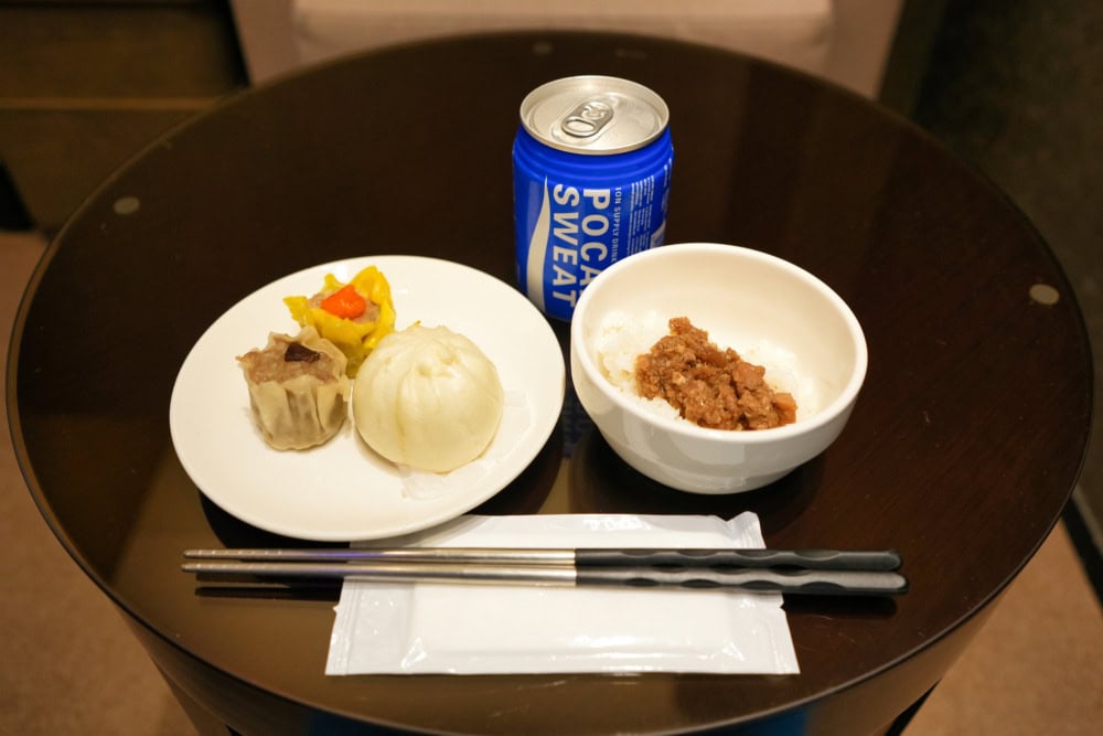 台北松山国際空港のAILINES VIP Lounge・実際にいただいたメニュー