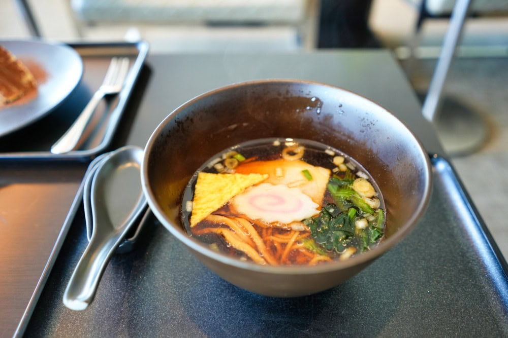 羽田空港第3ターミナルJALファーストクラスラウンジ・料理メニュー・ラーメン