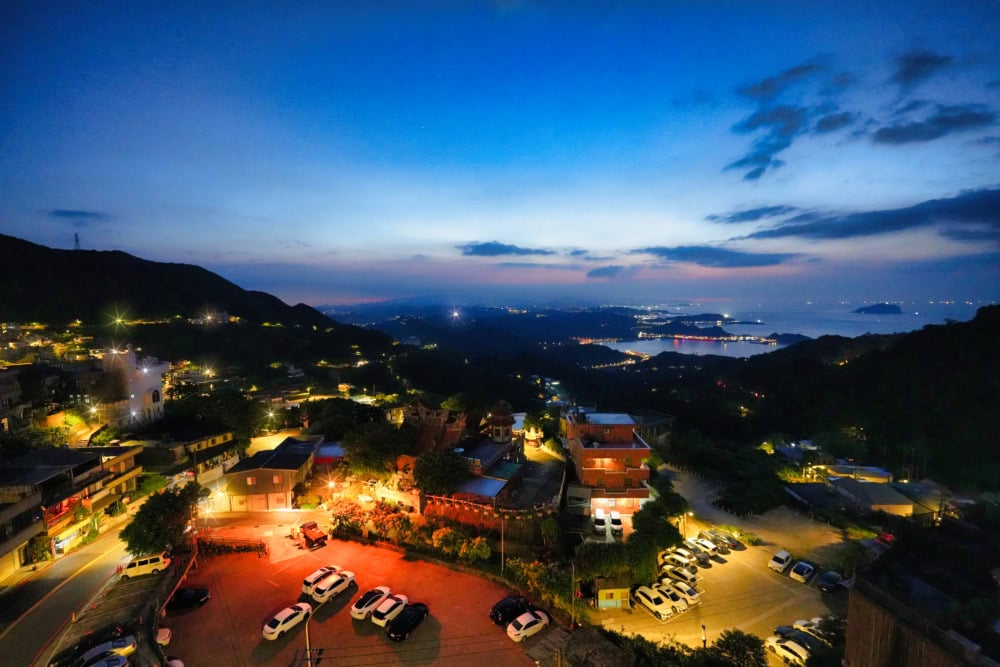 九份見晴民宿・屋上テラスから見る夜景