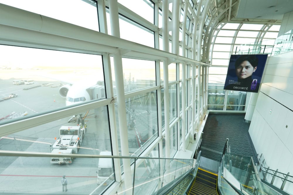 JAL国際線ファーストクラス搭乗記・羽田空港第3ターミナル・搭乗口前JAL国際線ファーストクラス搭乗記・羽田空港第3ターミナル/搭乗開始・使用機