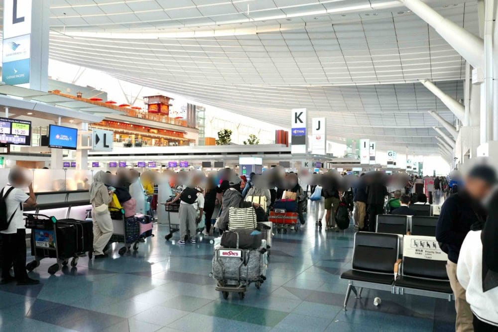 JAL国際線ファーストクラス搭乗記・羽田空港第3ターミナル・搭乗口前JAL国際線ファーストクラス搭乗記・羽田空港第3ターミナルに到着