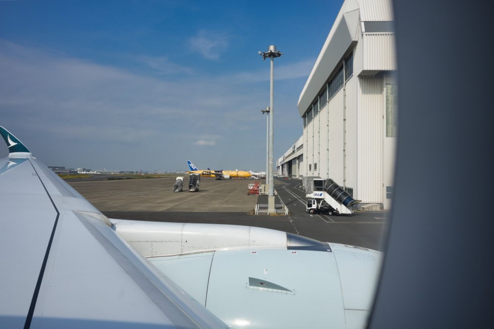 キャセイパシフィック航空プレミアムエコノミー搭乗記・滑走路へ