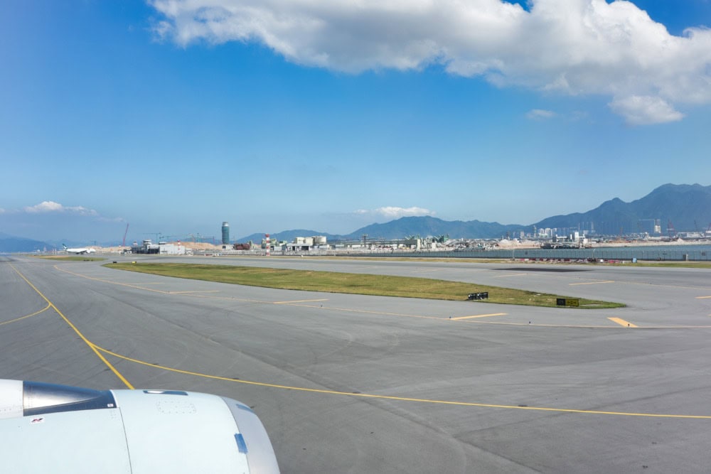キャセイパシフィック航空プレミアムエコノミー搭乗記・着陸
