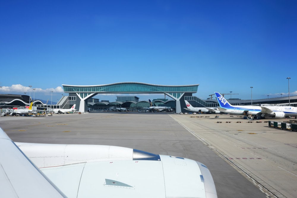 キャセイパシフィック航空プレミアムエコノミー搭乗記・着陸