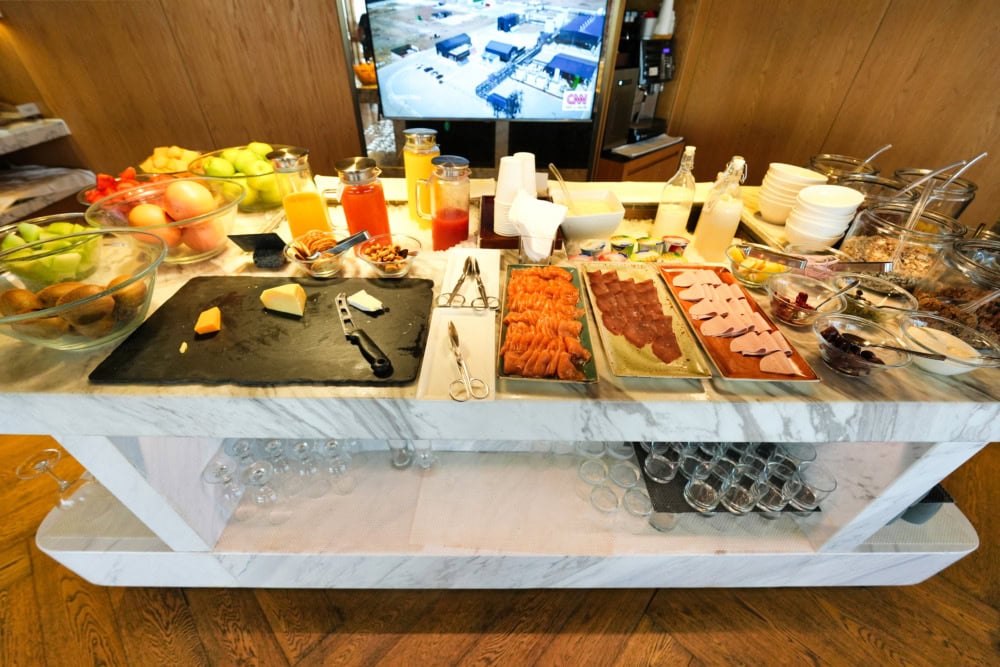 ルネッサンス香港ハーバービュー・ホテル・クラブラウンジ・朝食・コールドカッツ