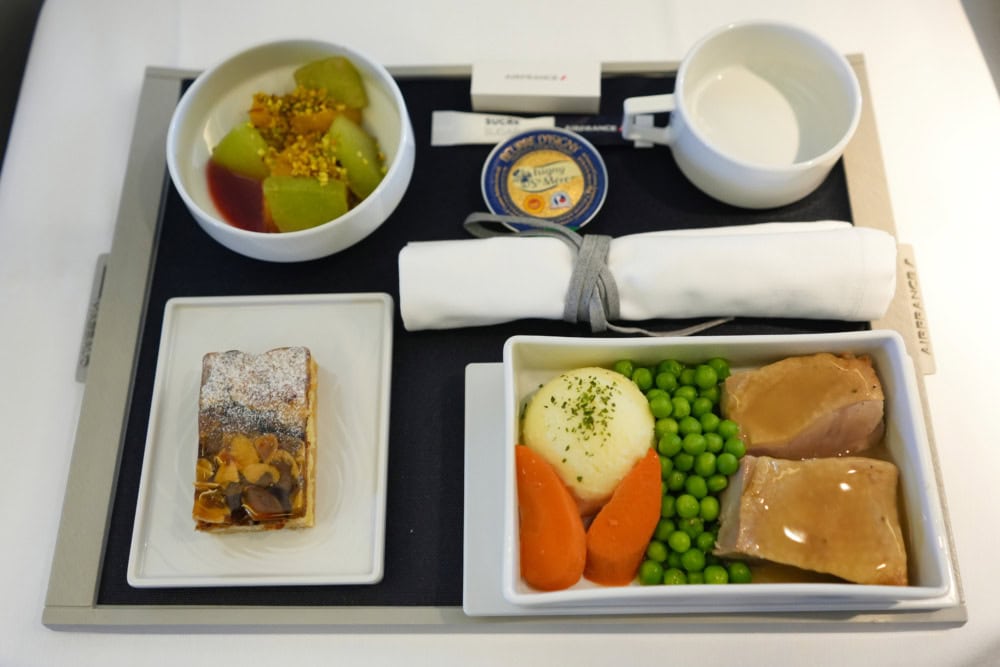 エールフランス・ビジネスクラス搭乗記・2度目の機内食