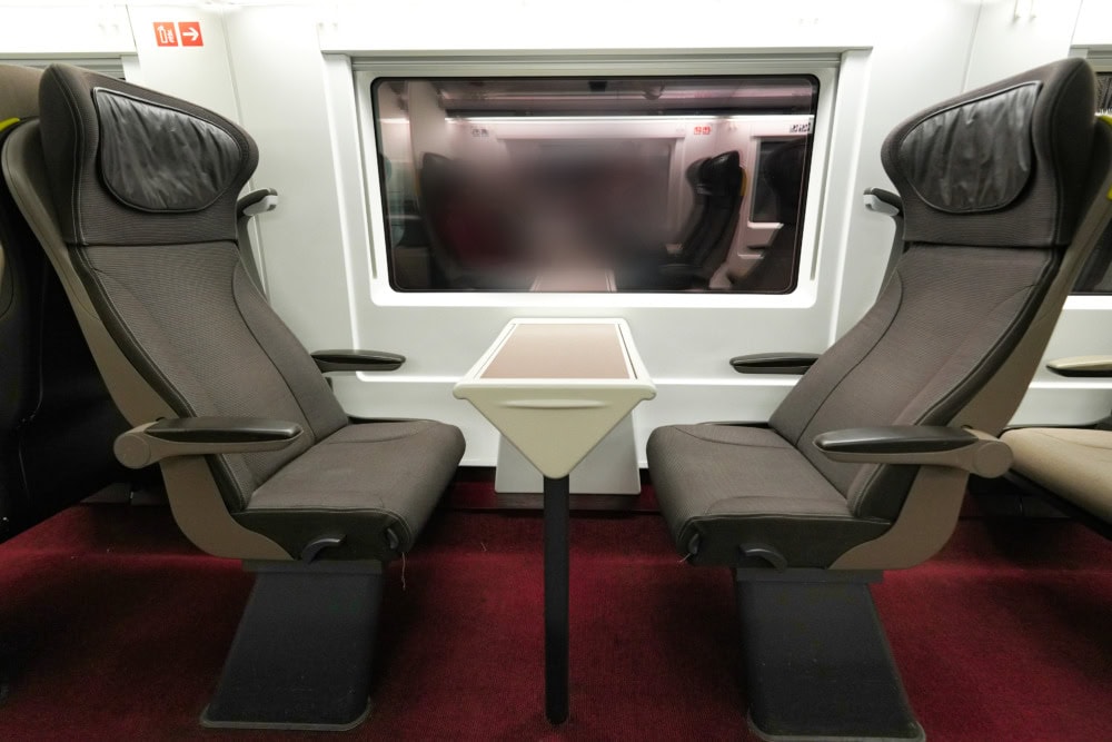 ユーロスター体験記・スタンダードプレミアの車内・座席を横から