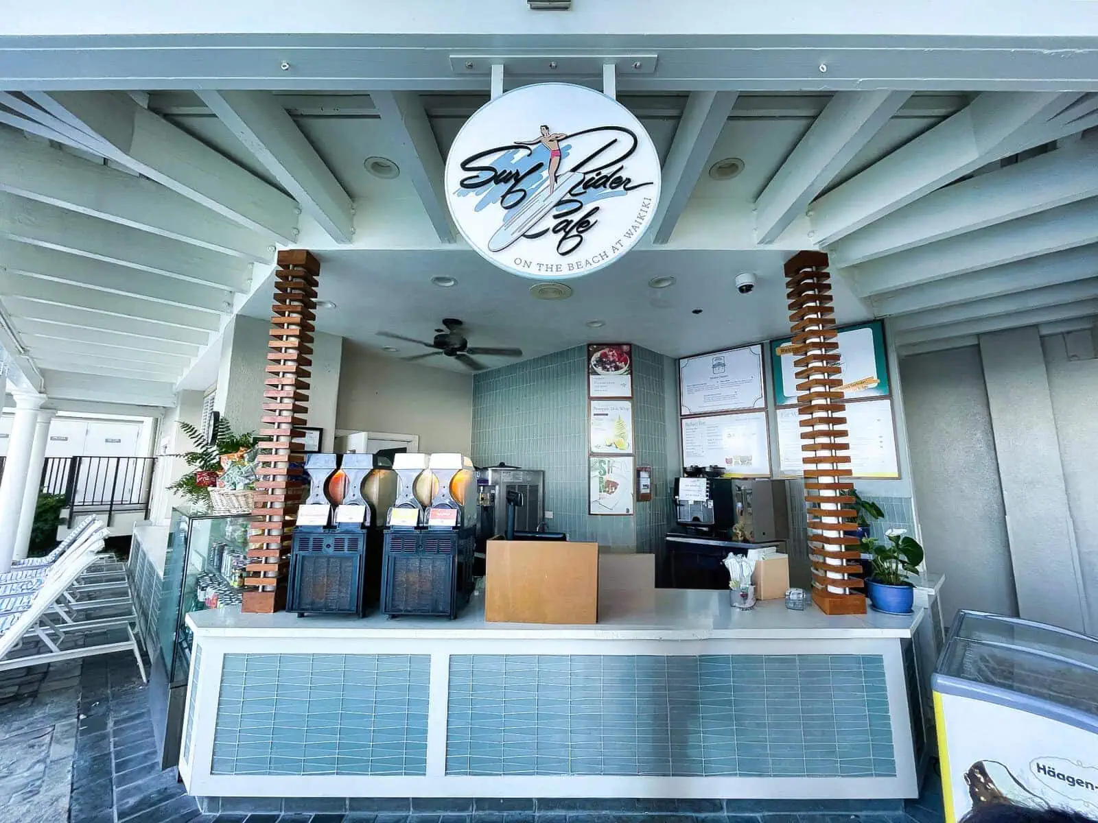 サーフライダーカフェ