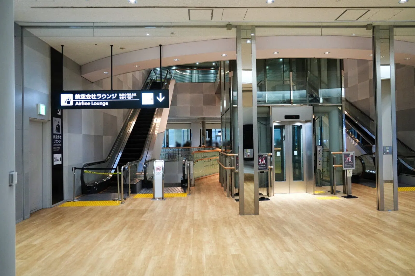 成田空港第1ターミナル第2サテライトANAラウンジへの行き方