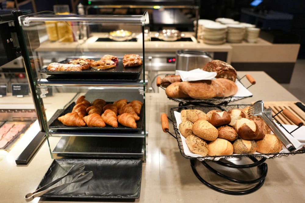 シェラトン・フランクフルト・エアポート宿泊記・クラブラウンジ・朝食・パン