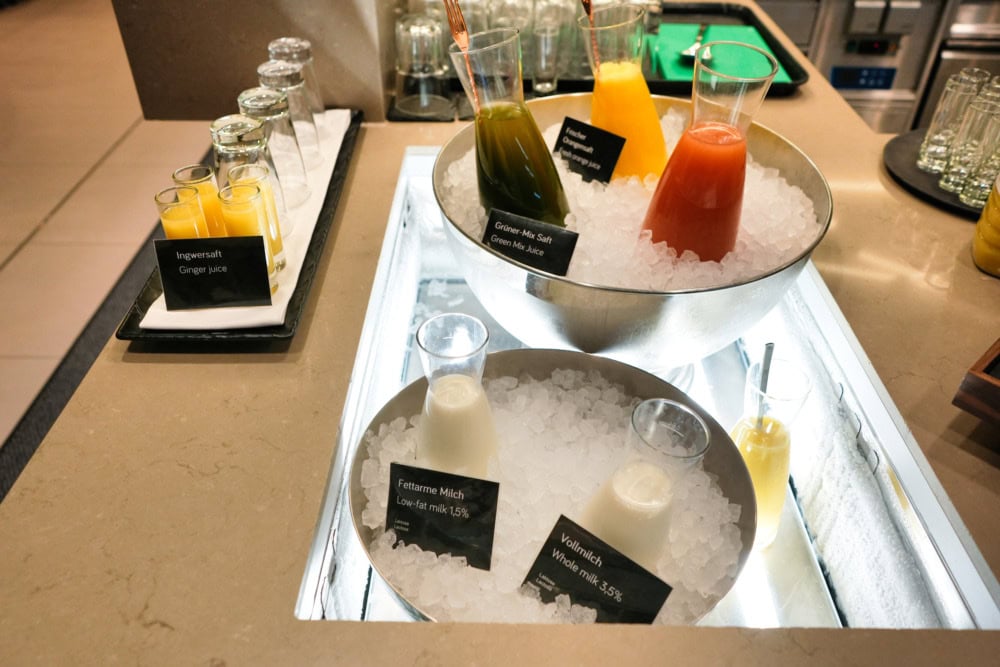 シェラトン・フランクフルト・エアポート宿泊記・クラブラウンジ・朝食・ジュース