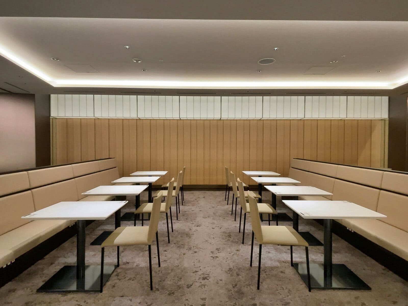 ANAラウンジ・ダイニング