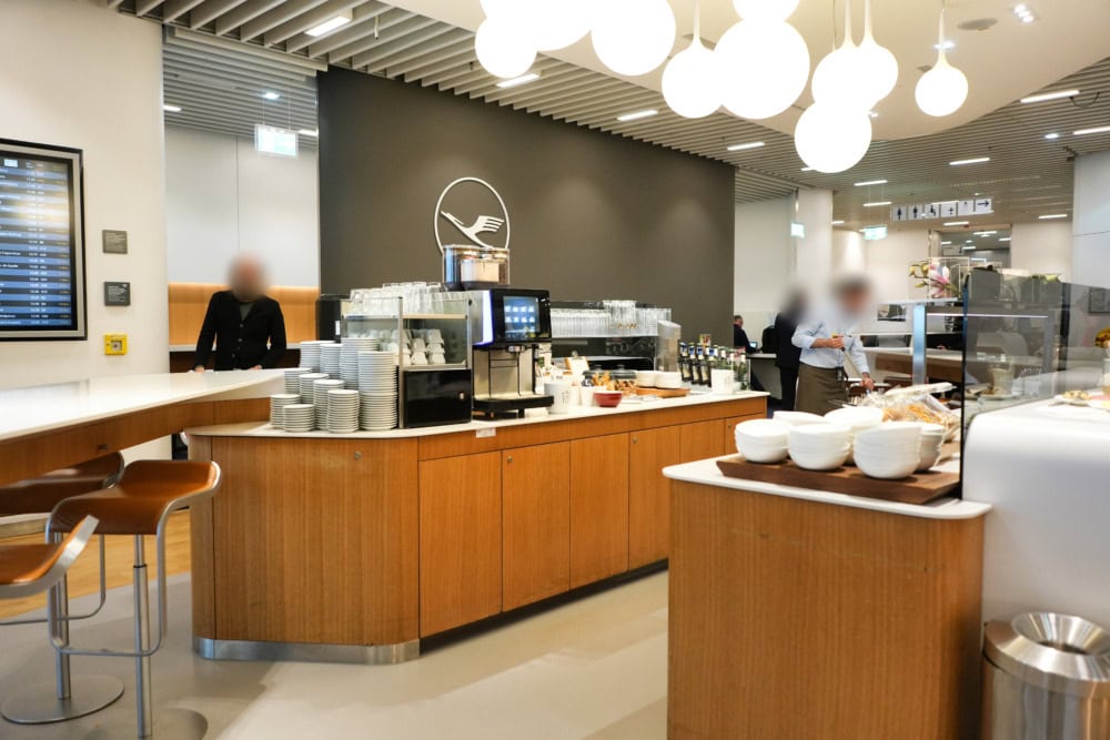 フランクフルト空港・ Lufthansa Business Lounge A13 (Schengen)・ダイニングエリア