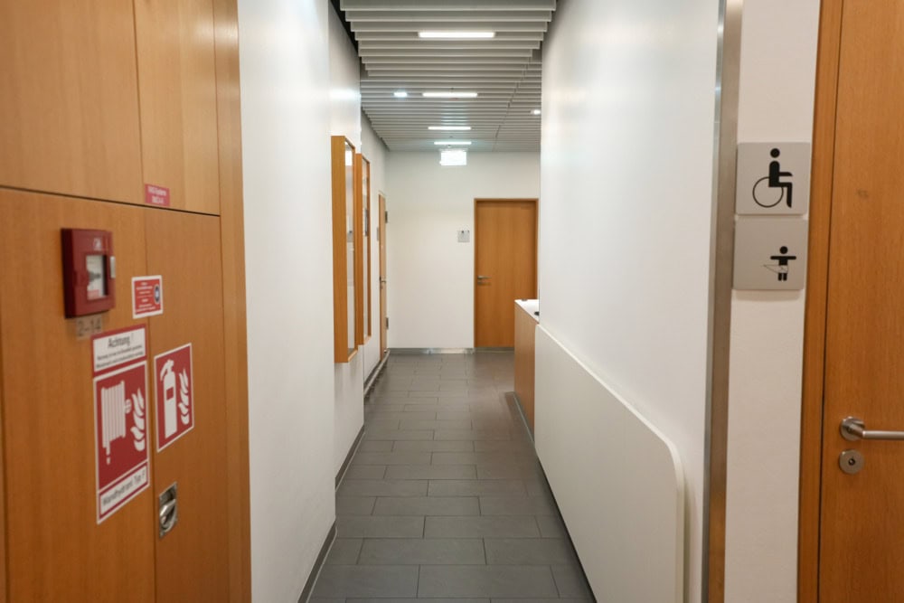 フランクフルト空港・ Lufthansa Business Lounge A13 (Schengen)・シャワールーム