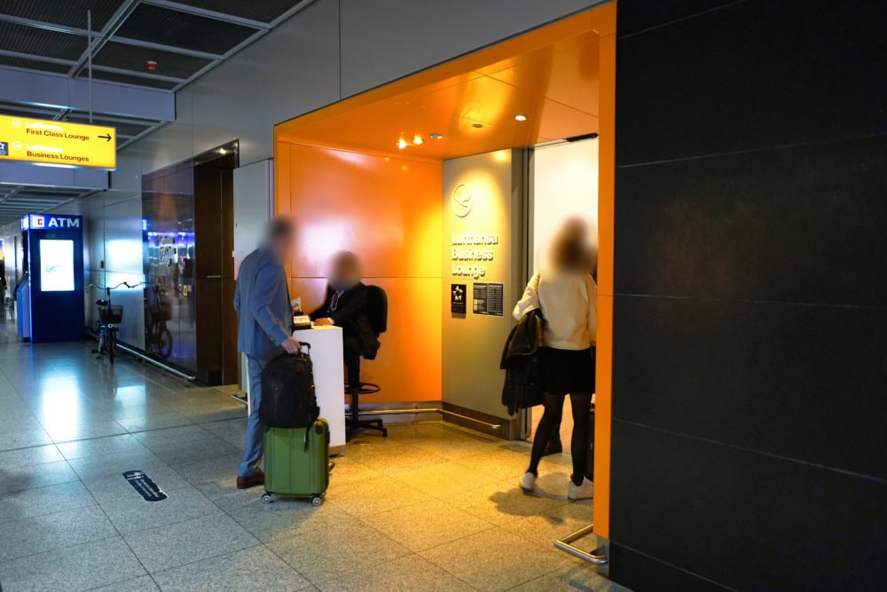 フランクフルト空港・ Lufthansa Business Lounge A13 (Schengen)・エントランス