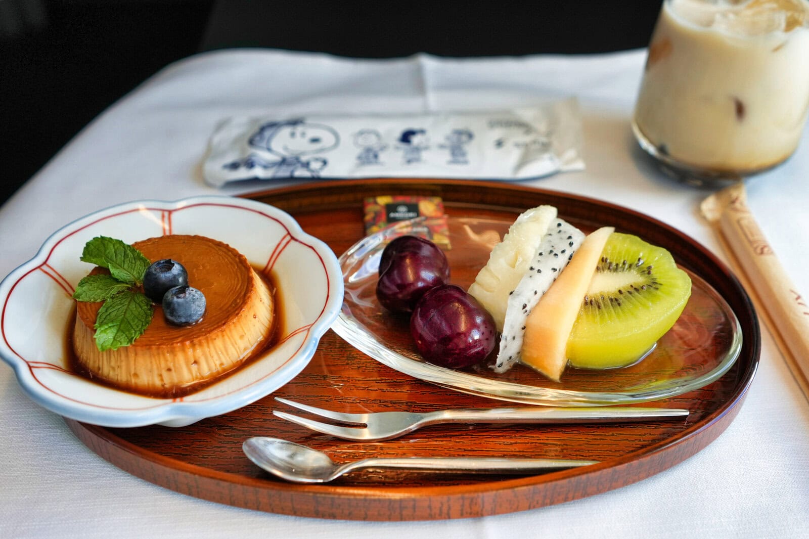 スターラックス航空ビジネスクラス搭乗記・機内食・キャラメルプリン