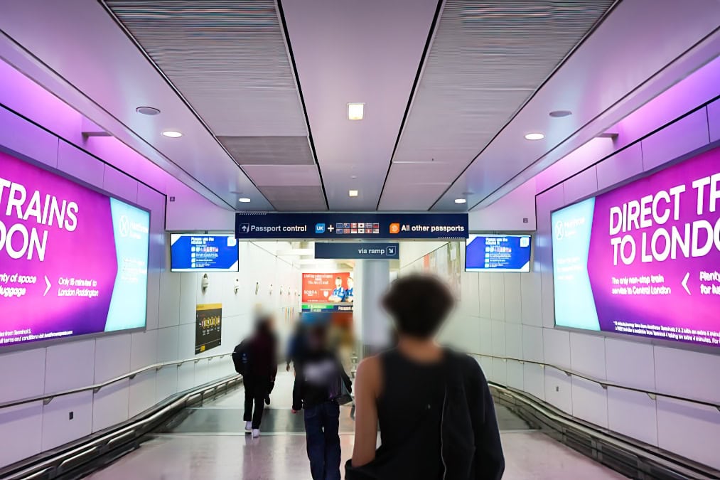 イギリス入国審査へ