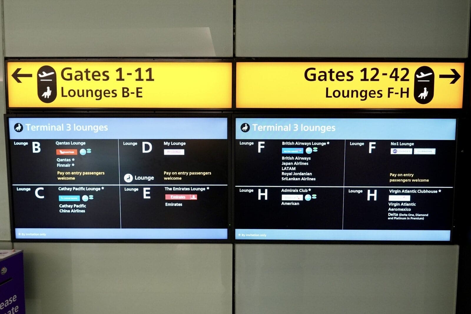 ロンドンヒースロー空港のラウンジエリア