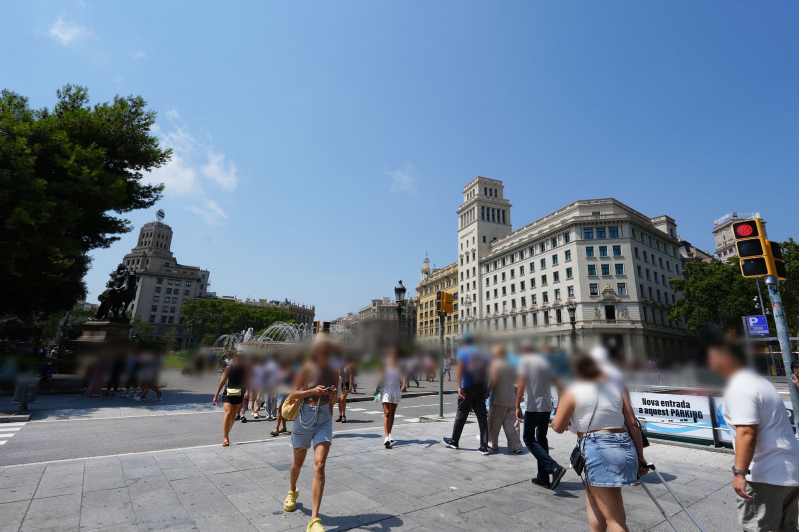 カタルーニャ広場に到着
