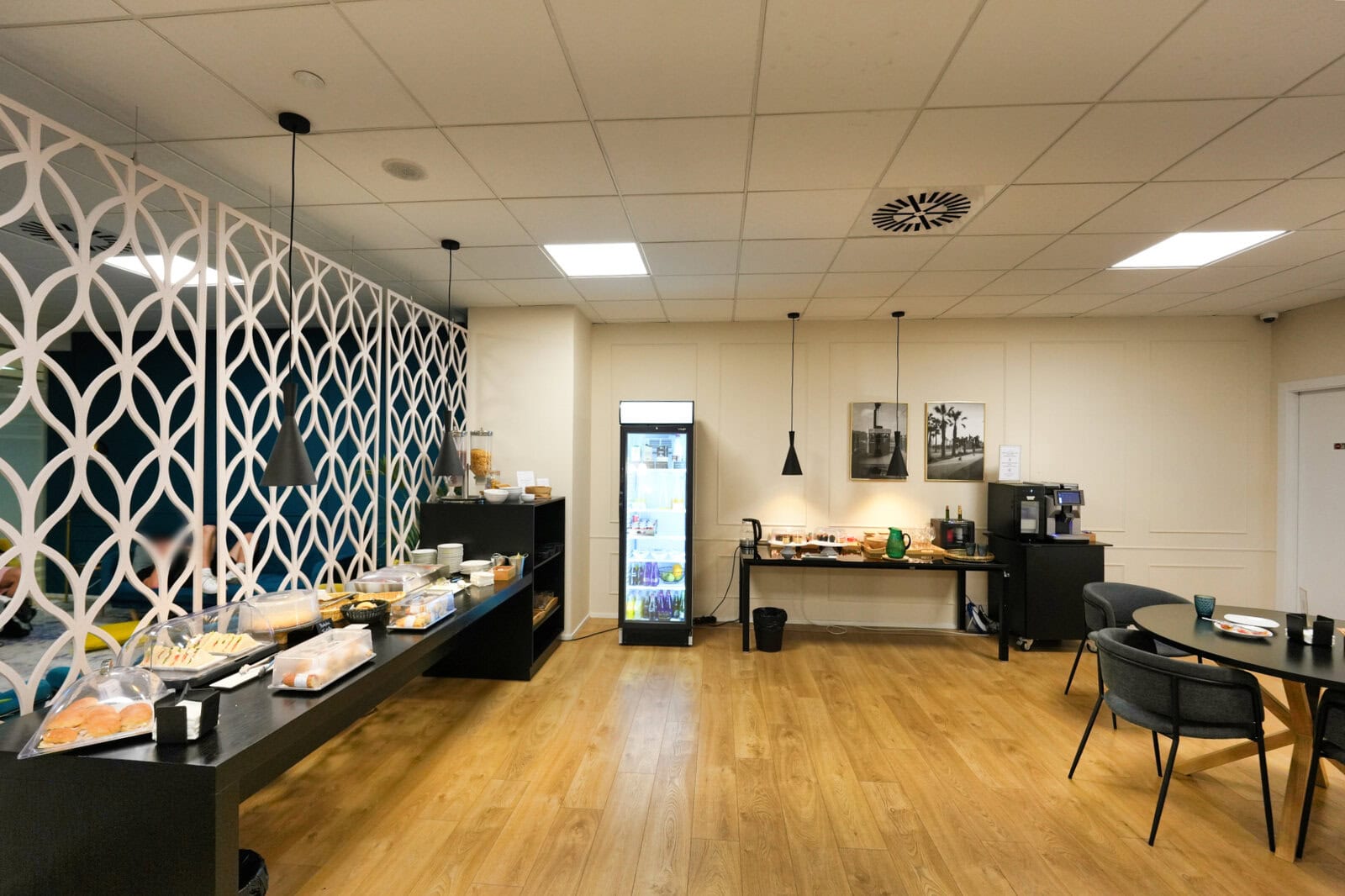 Premium VIP Lounge 軽食コーナー