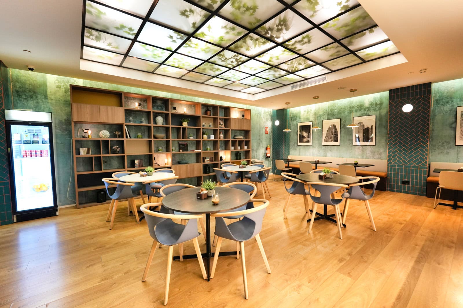 VIPラウンジ