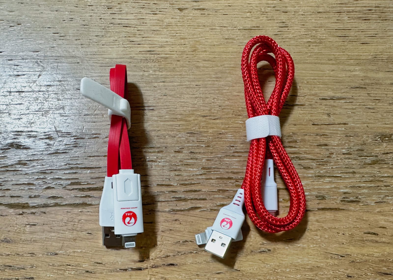JALファーストクラス＆ビジネスクラスでもらえる充電ケーブル