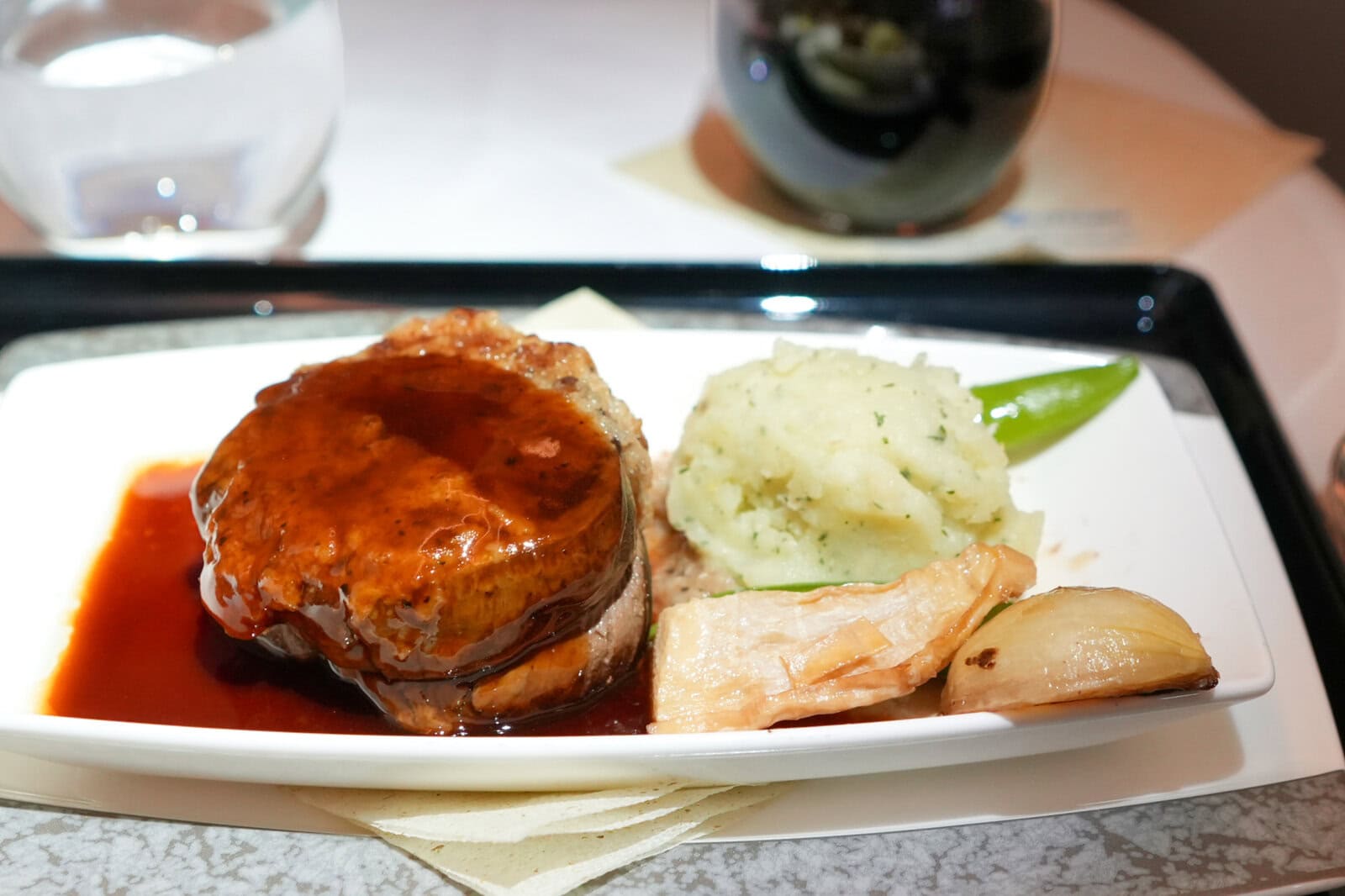 ANAイスタンブール線・ビジネスクラス機内食・RYUZUのメイン
