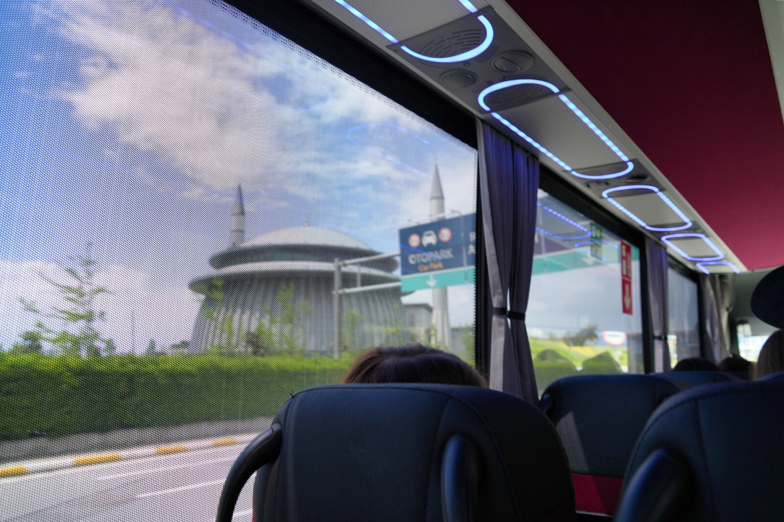 旧市街からイスタンブール空港へ向かうHavaistの車内