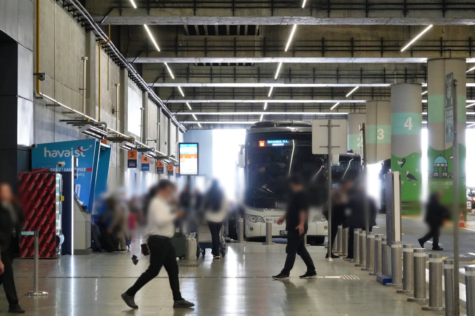 イスタンブール空港バス乗り場