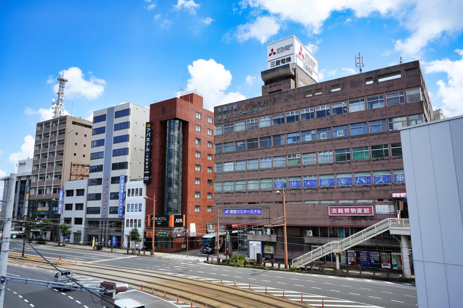 長崎駅前バスターミナル
