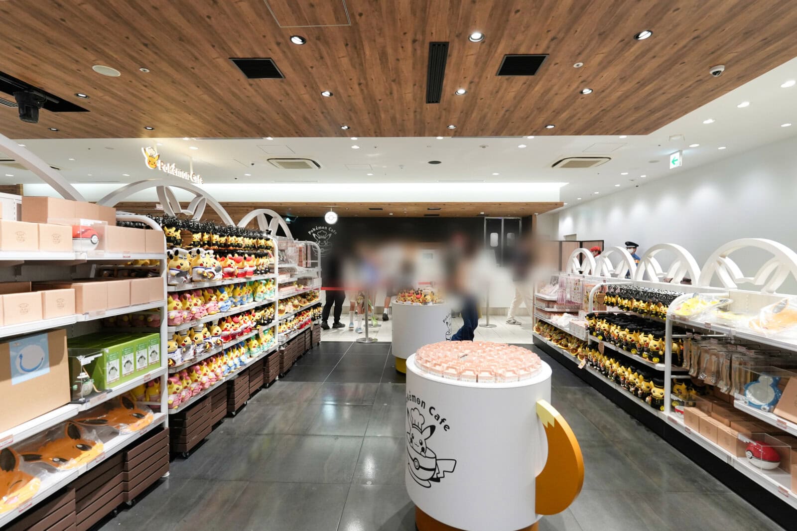 ポケモンカフェ東京のグッズコーナー