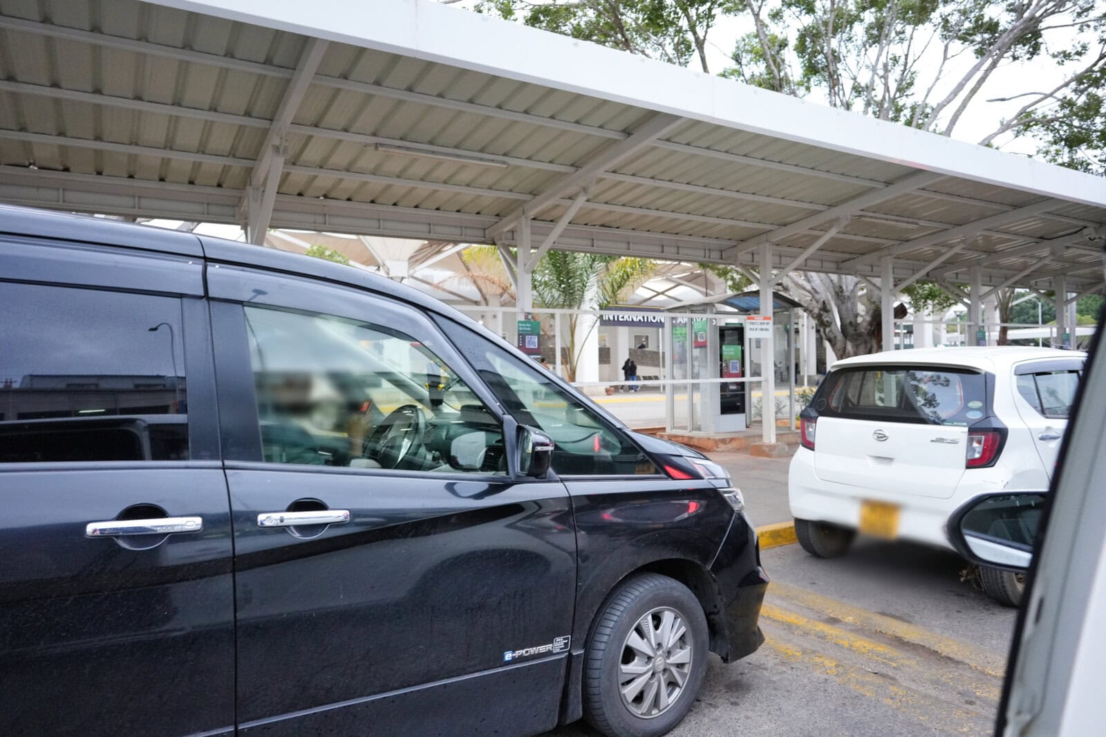 ナイロビ国際空港のUber乗り場