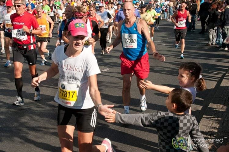 Berlin Marathon, Fans Cheering on the Runners