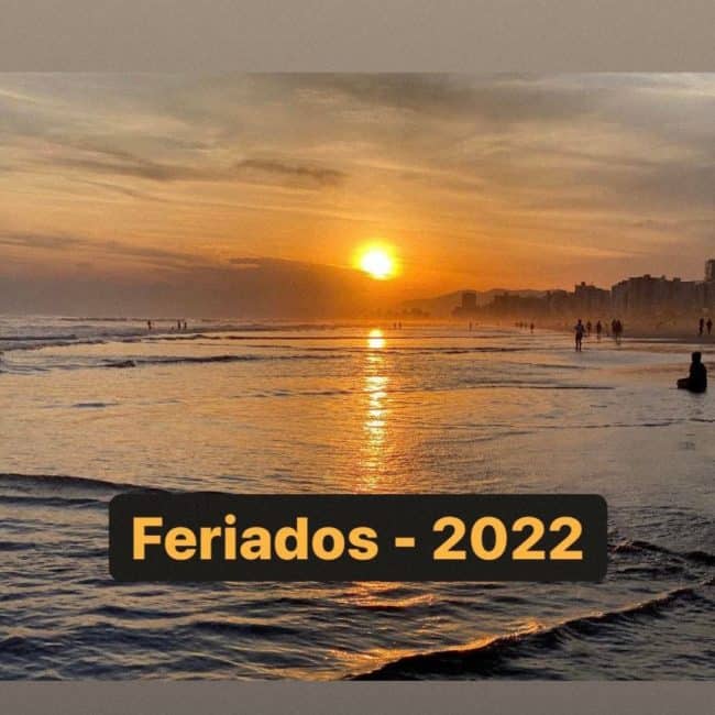 Por no sol na praia no feriado