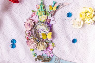 'Shimmering Moon' mixed media project