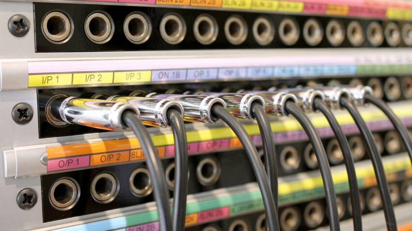 FAQ: Patchbay - normalisiert, halb-normalisiert und durchverbunden