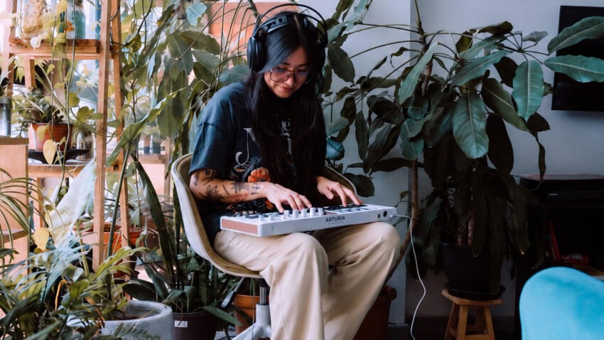 Arturia MiniLab 37 Keyboard Controller