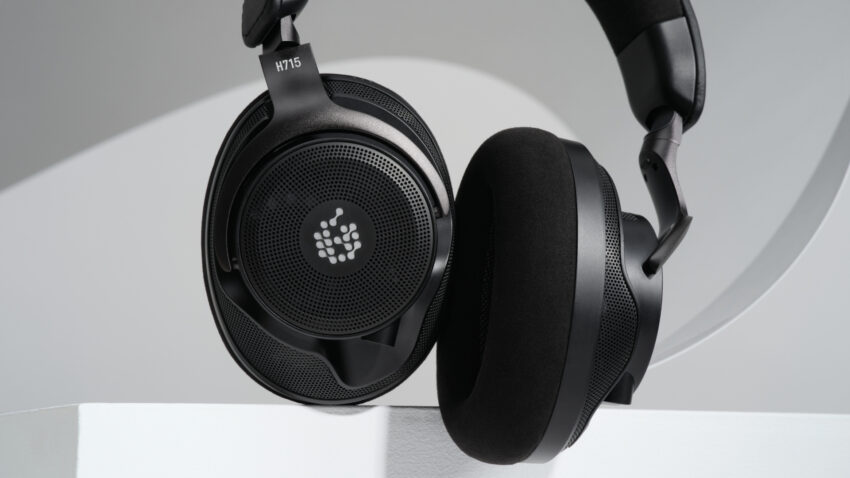 Adam Audio H715 Reference