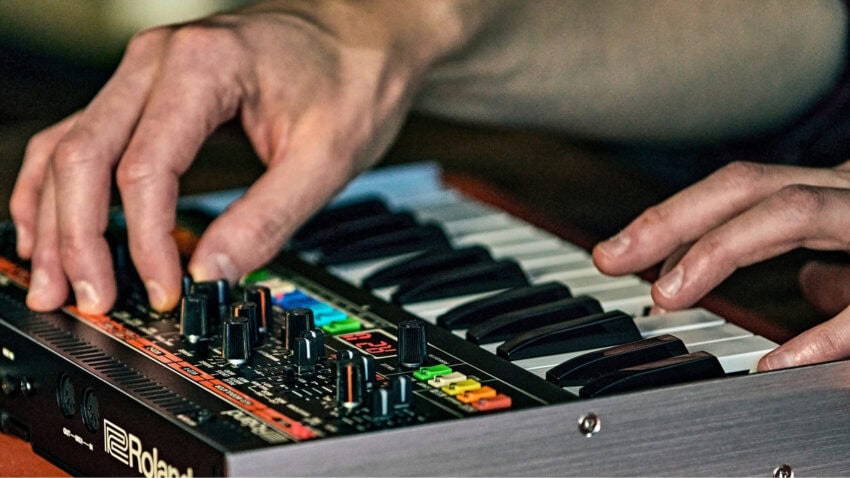 Roland Jupiter-08