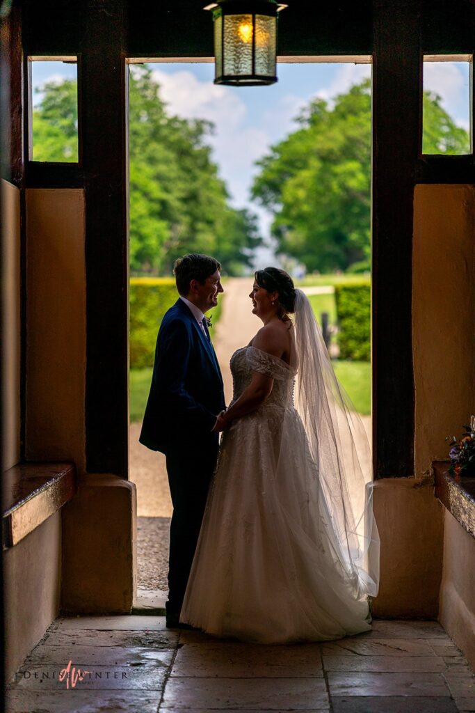 relaxed wedding photography at Ufton Court